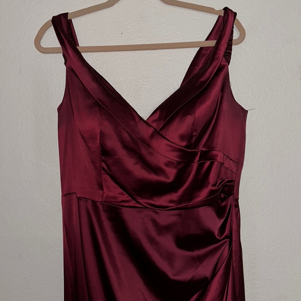 Long trail dress off the shoulder